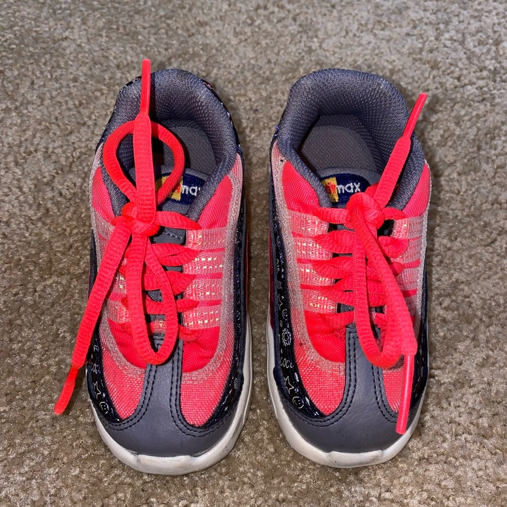 Toddler girl Nike Air Max